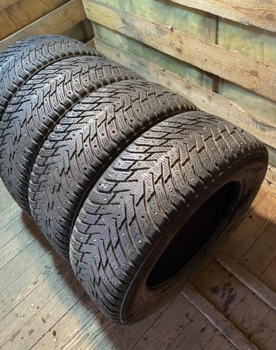 Nokian Tyres Hakkapeliitta 8 215/60 R16