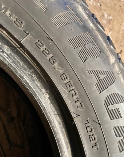 Goodyear Ultragrip Ice Arctic 225/65 R17