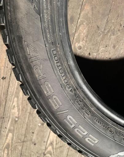 Nokian Tyres Hakkapeliitta 9 225/55 R17