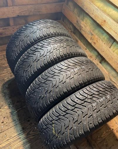 Nokian Tyres Hakkapeliitta 8 215/60 R16