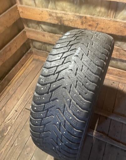 Nokian Tyres Hakkapeliitta 8 SUV 225/60 R17