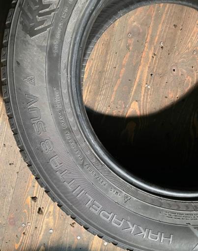 Nokian Tyres Hakkapeliitta 8 SUV 235/65 R17