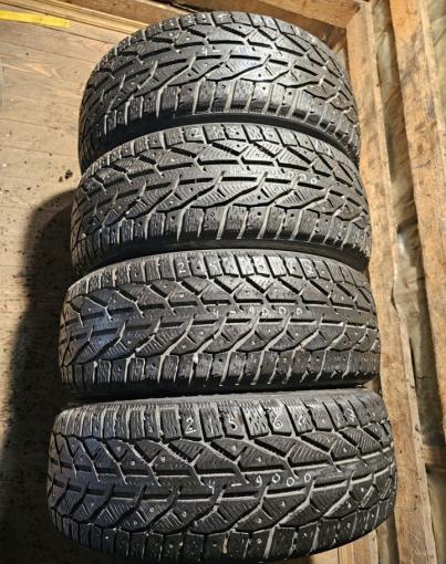 Kormoran SUV Stud 215/60 R17