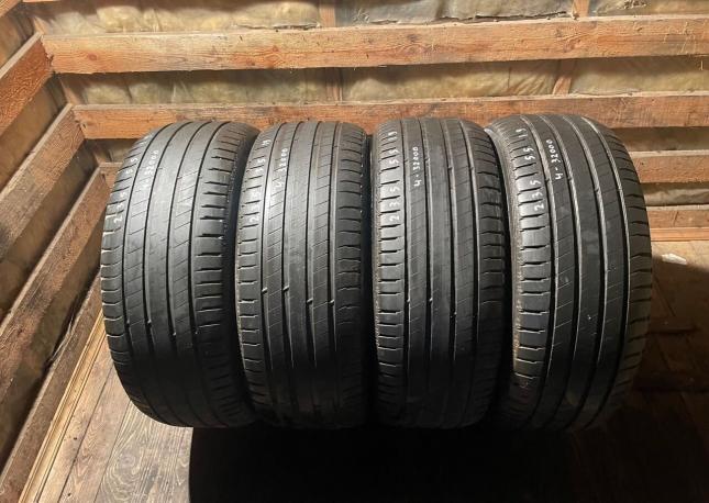 Michelin Latitude Sport 3 235/55 R19