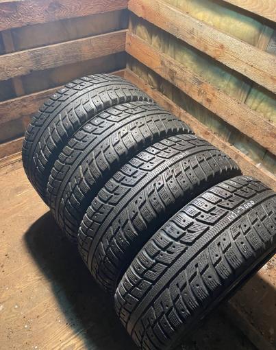 Kumho I&#39;Zen KW22 205/55 R16