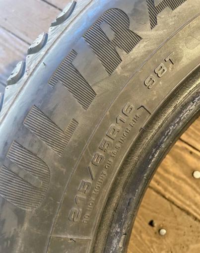 Goodyear Ultragrip Ice Arctic 215/65 R16