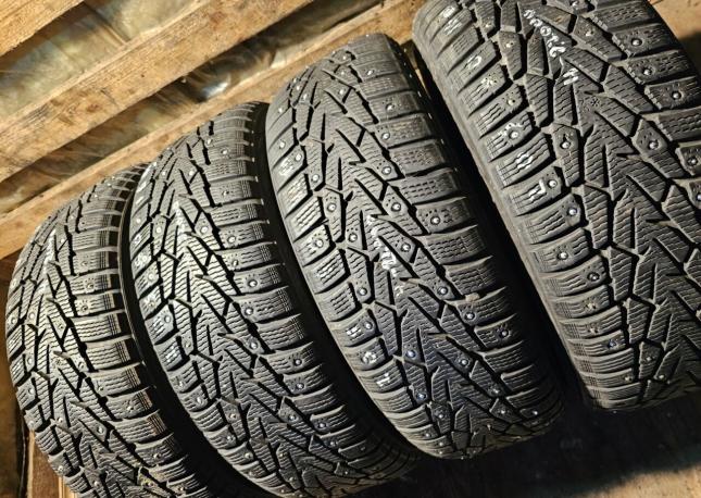 Nokian Tyres Hakkapeliitta 7 205/60 R16