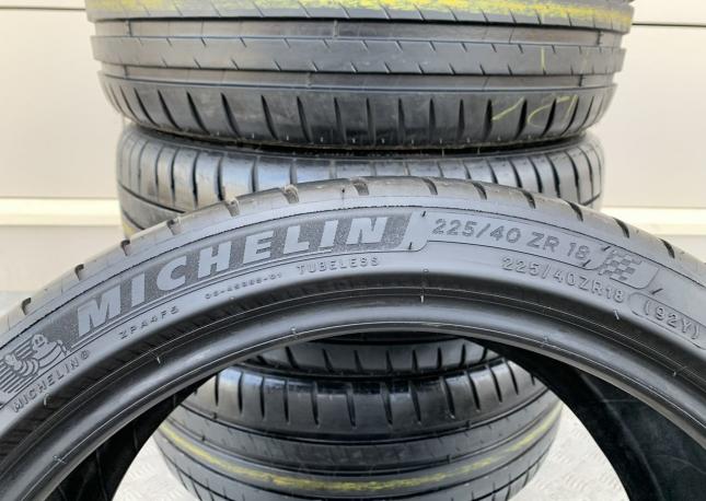 Michelin Pilot Sport 4 225/40 R18