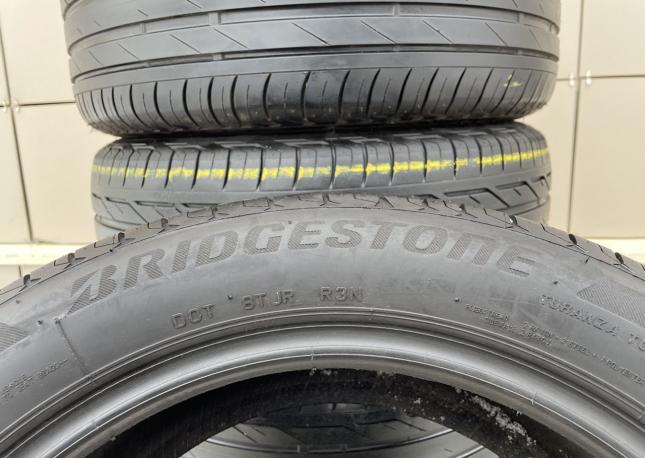 Bridgestone Turanza T001 225/50 R17