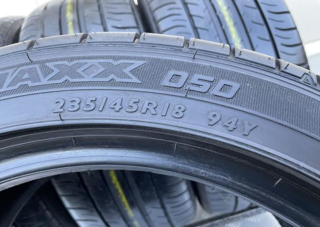 Dunlop SP Sport Maxx 050 235/45 R18