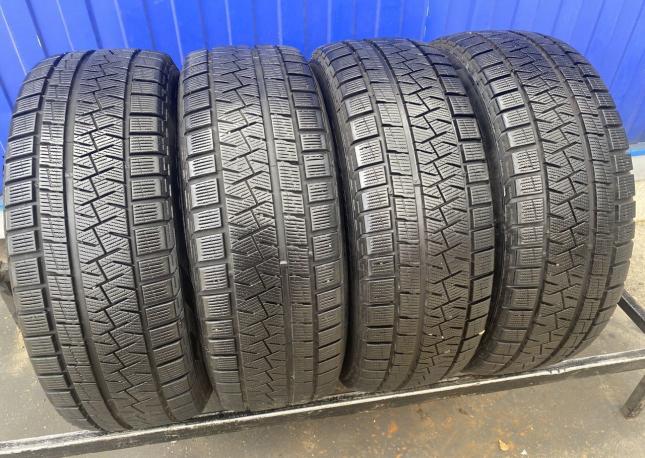 Pirelli Ice Asimmetrico Plus 195/60 R16