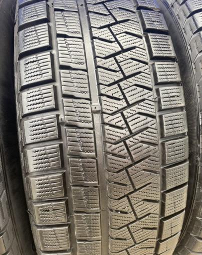 Pirelli Ice Asimmetrico Plus 215/55 R16