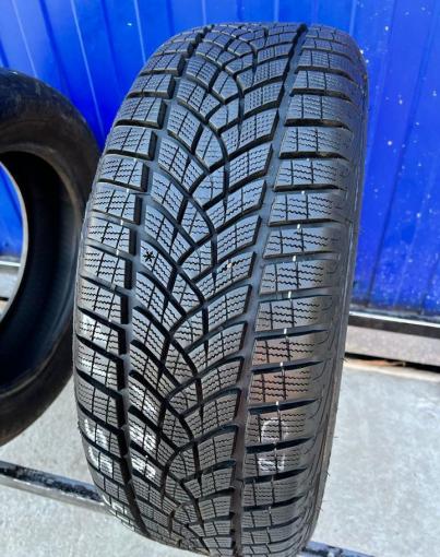 Goodyear EfficientGrip Performance 215/55 R17