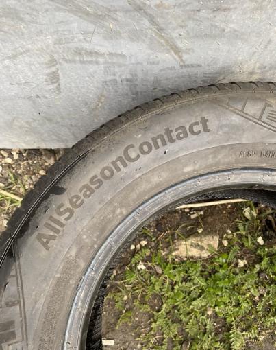 Continental AllSeasonContact 215/65 R16