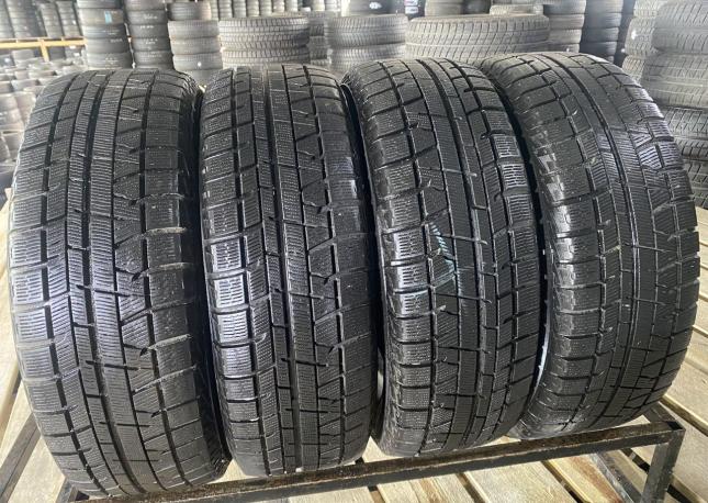 Yokohama Ice Guard IG50+ 215/60 R16