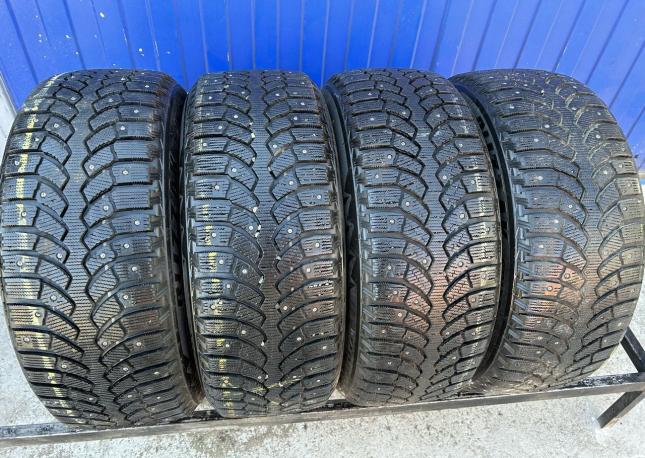 Bridgestone Blizzak Spike-01 205/55 R16