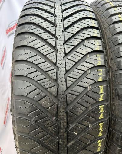 Goodyear Vector 4Seasons 215/60 R17