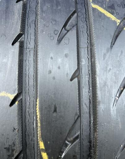 Yokohama Advan Sport V103S 265/35 R20