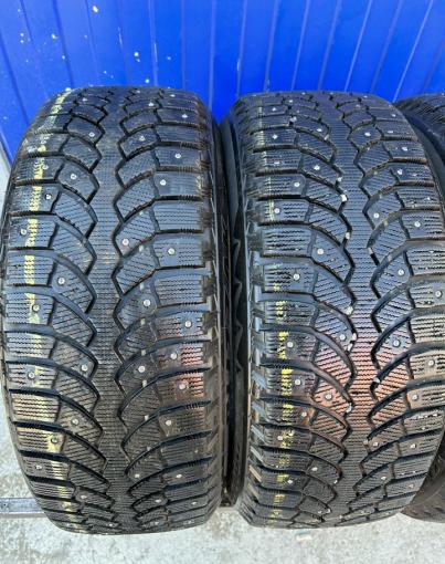 Bridgestone Blizzak Spike-01 205/55 R16