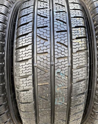 Pirelli Carrier Winter 215/65 R16C