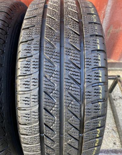 Goodyear Vector 4Seasons Cargo 215/65 R15C