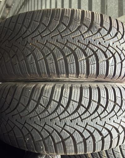 Goodyear UltraGrip 9 205/55 R16