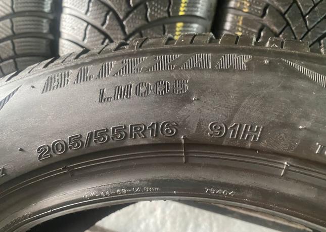 Bridgestone Blizzak LM-001 205/55 R16