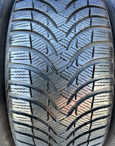 Michelin Alpin 4 215/55 R16