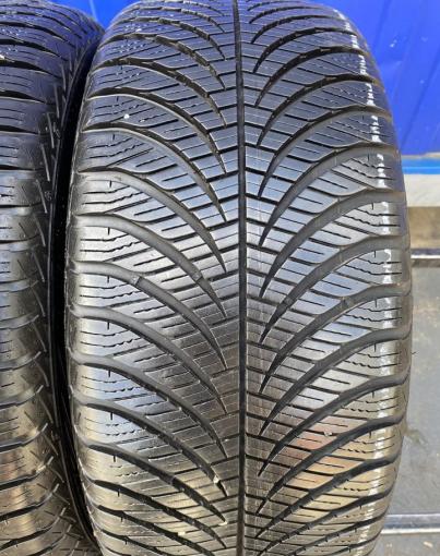 Goodyear Vector 4Seasons Gen-2 215/55 R16