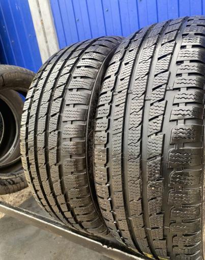 Kumho I&#39;Zen KW27 215/55 R17