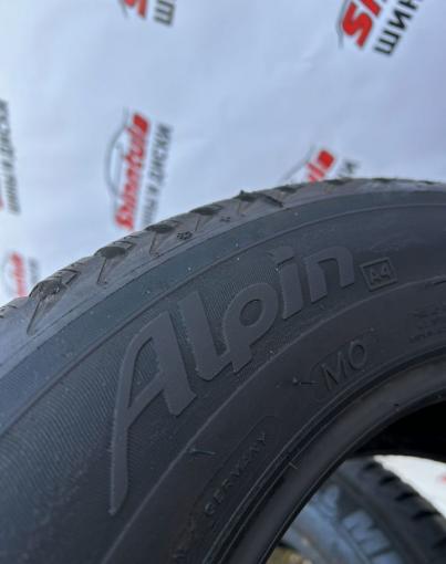 Michelin Alpin 4 215/60 R17