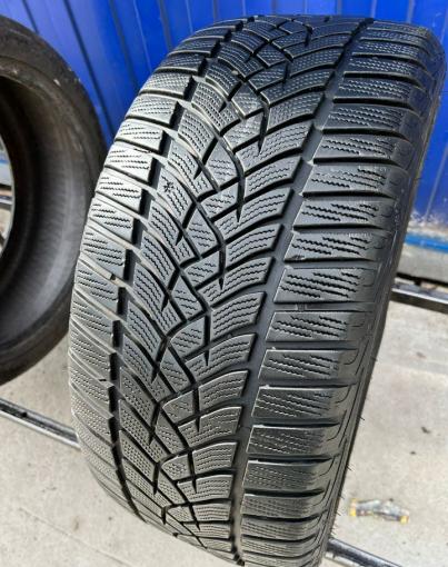 Goodyear UltraGrip Performance 245/40 R18