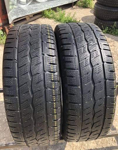 Hankook Winter I&#39;Cept LV RW12 235/65 R16C