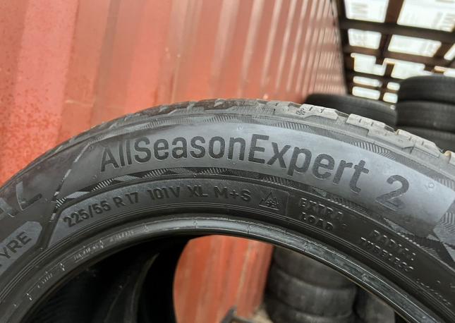 Uniroyal AllSeasonExpert 2 225/55 R17