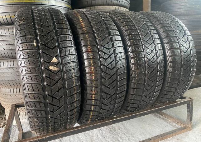 Pirelli Winter Sottozero 3 215/60 R16