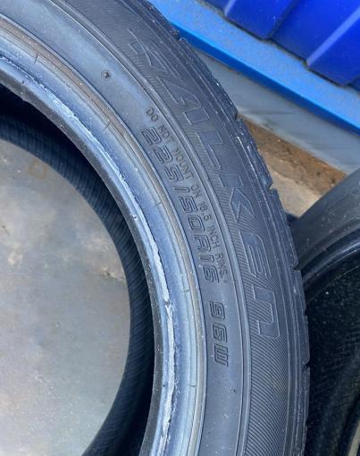 Falken ZIEX ZE914A Ecorun 225/50 R16