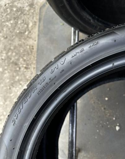 Pirelli Sottozero Winter 240 235/40 R18 91V