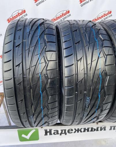 Toyo Proxes TR1 235/35 R20 92W