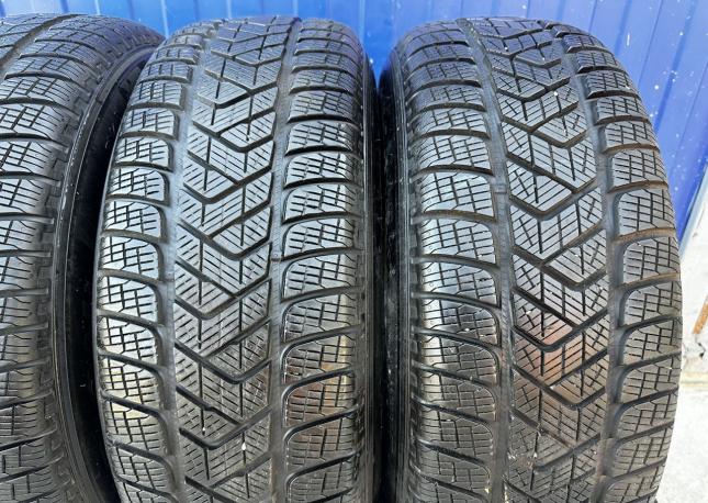 Pirelli Scorpion Winter 215/65 R16