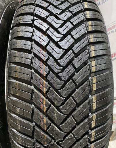 Continental AllSeasonContact 215/65 R17