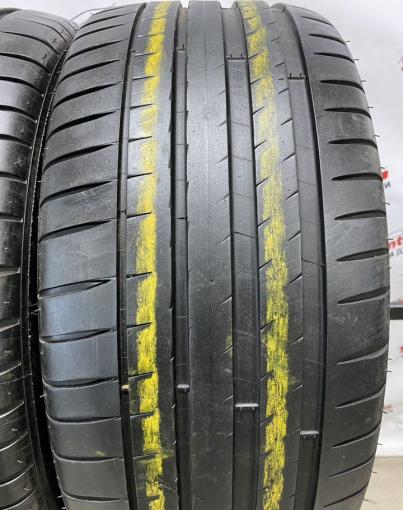 Michelin Pilot Sport 4 245/40 R18