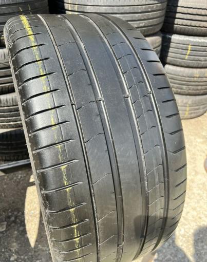 Pirelli P Zero PZ4 275/30 R20 97Y