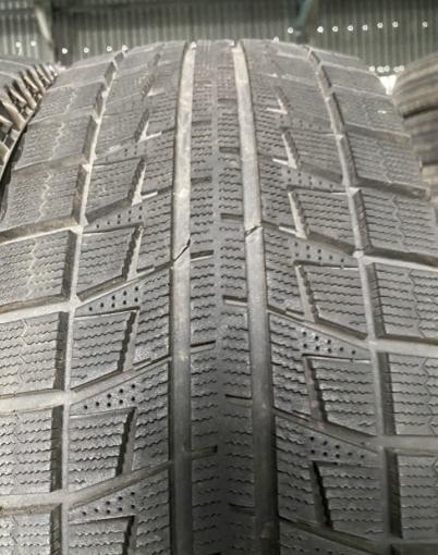 Bridgestone Blizzak Revo2 215/55 R17