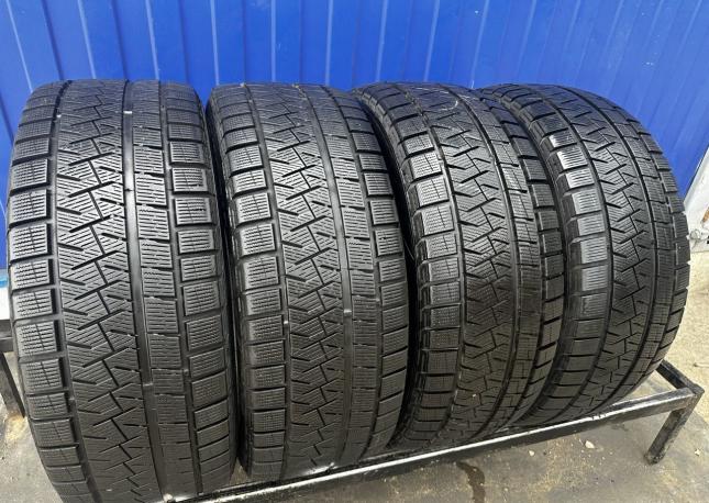 Pirelli Ice Asimmetrico 225/50 R17 94Q