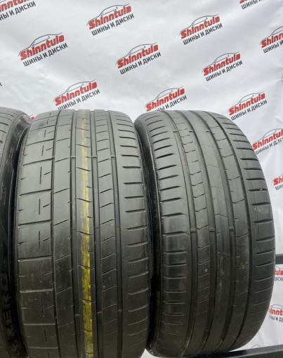 Pirelli P Zero PZ4 235/35 R19