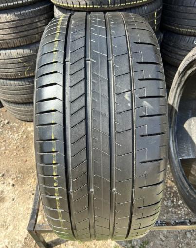 Pirelli P Zero PZ4 275/40 R20 106W