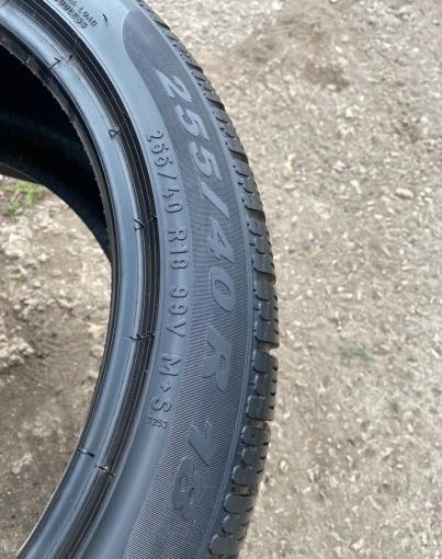 Pirelli Winter Sottozero 240 Serie II 255/40 R18