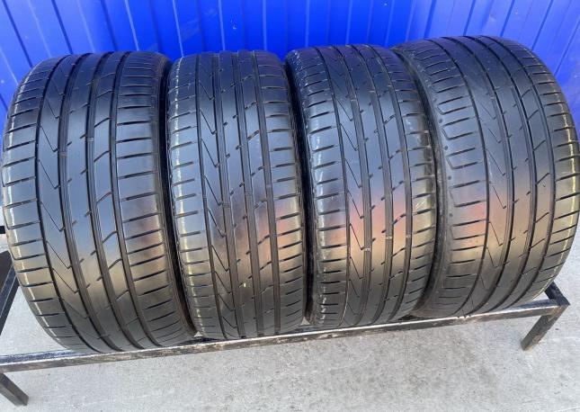 Hankook Ventus S1 Evo 2 K117 225/40 R19 и 255/35 R19