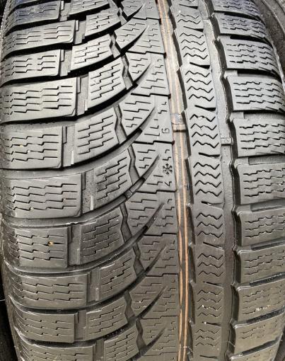 Nokian Tyres WR A4 235/55 R17