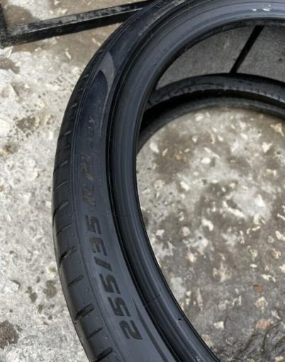 Pirelli P Zero PZ4 255/35 R21